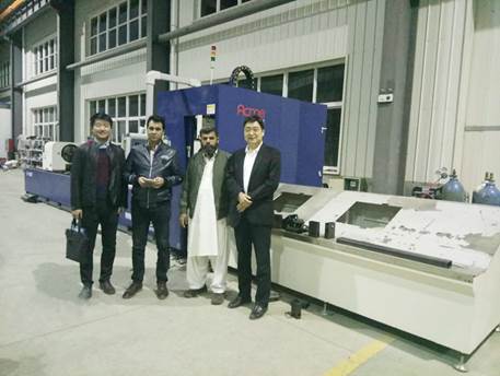 Машина за сечење ЦНЦ цијеви Cnc Pipe Laser Cutting Machine